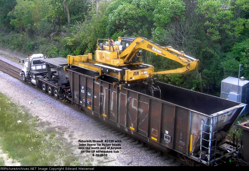 UP 83139 Brandt OTM with John Deere TMDS tie/rail picker